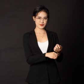 Khach-hang-cua-chung-toi (4)